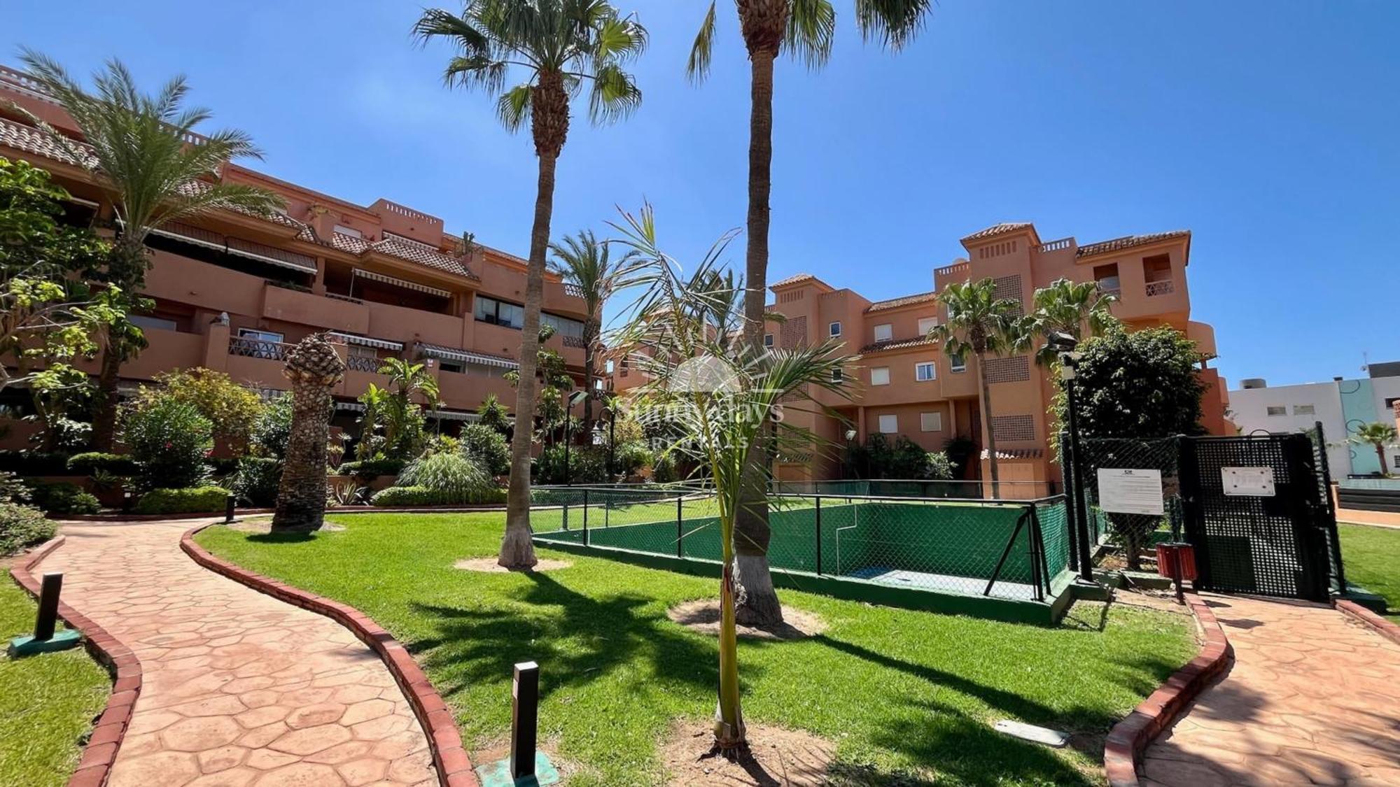 Апартаменти Almerimar, Terraza,Piscinas,Parking,Gym Ель-Ехідо Екстер'єр фото